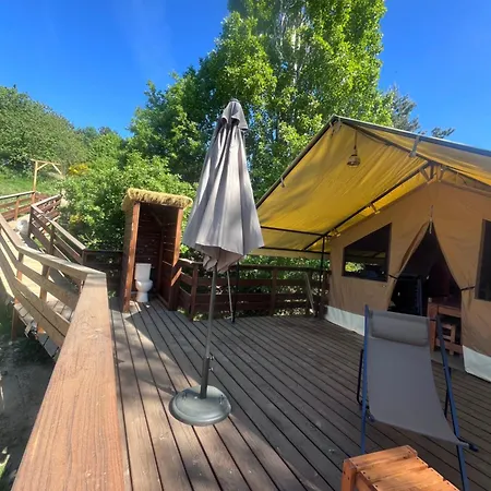 Aventura Isolee, Nature, Anes Et Chevres *
